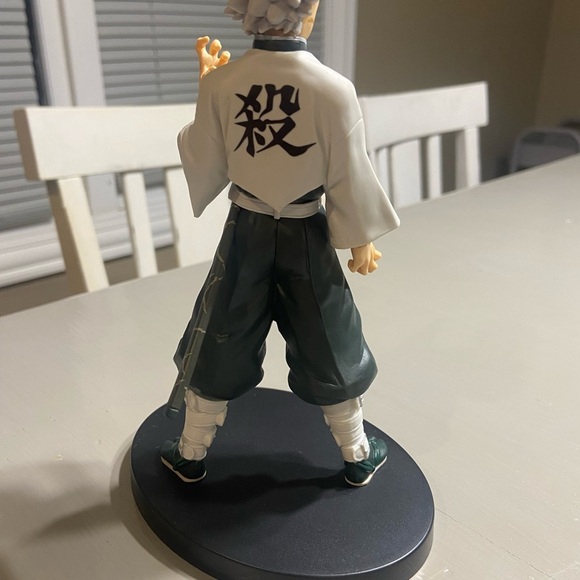 Banpresto Demon Slayer Kimetsu no Yaiba Figure Sanemi Shinazugawa - Picture 5 of 10